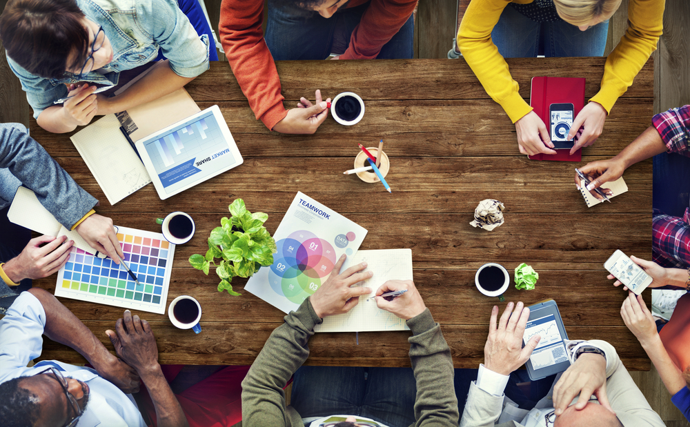 تفاوت مینیمالیسم و ماکسیمالیسم چیست؟